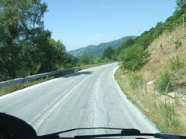 droga na przełęcz Pisoderi